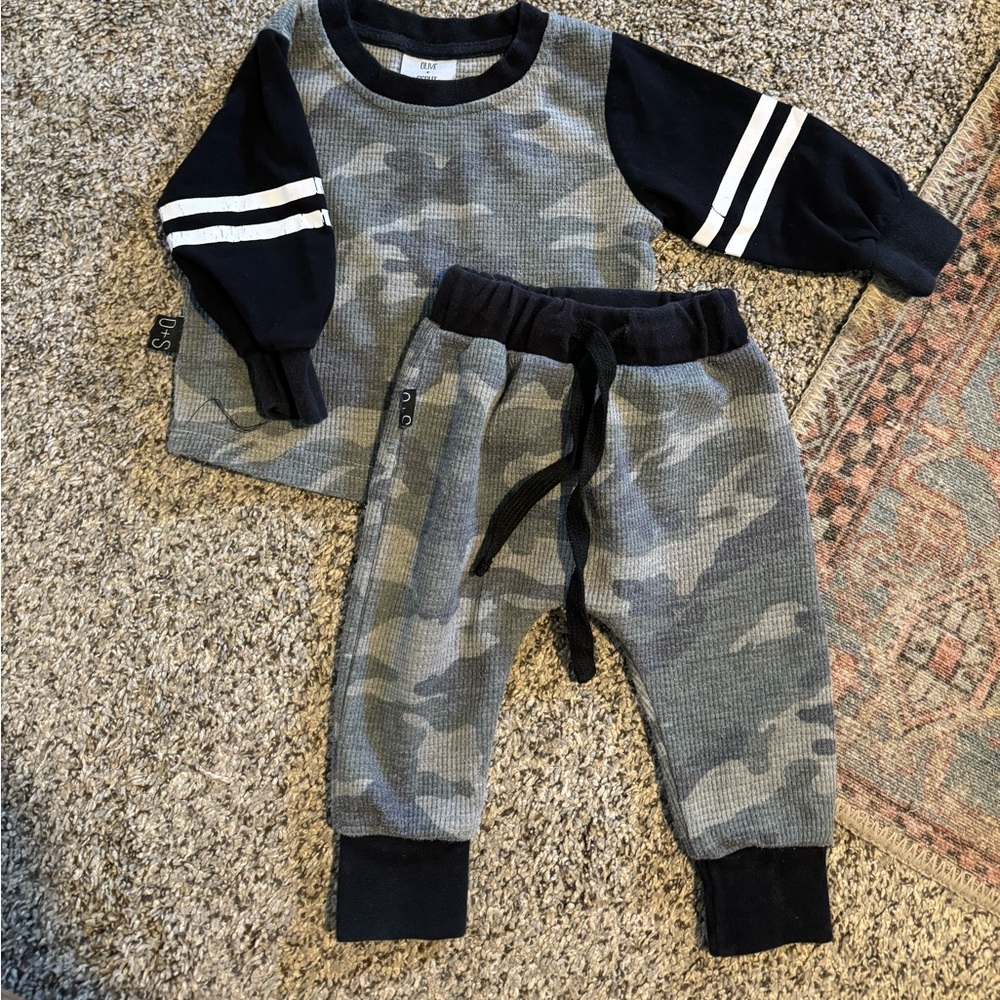Two piece camo set